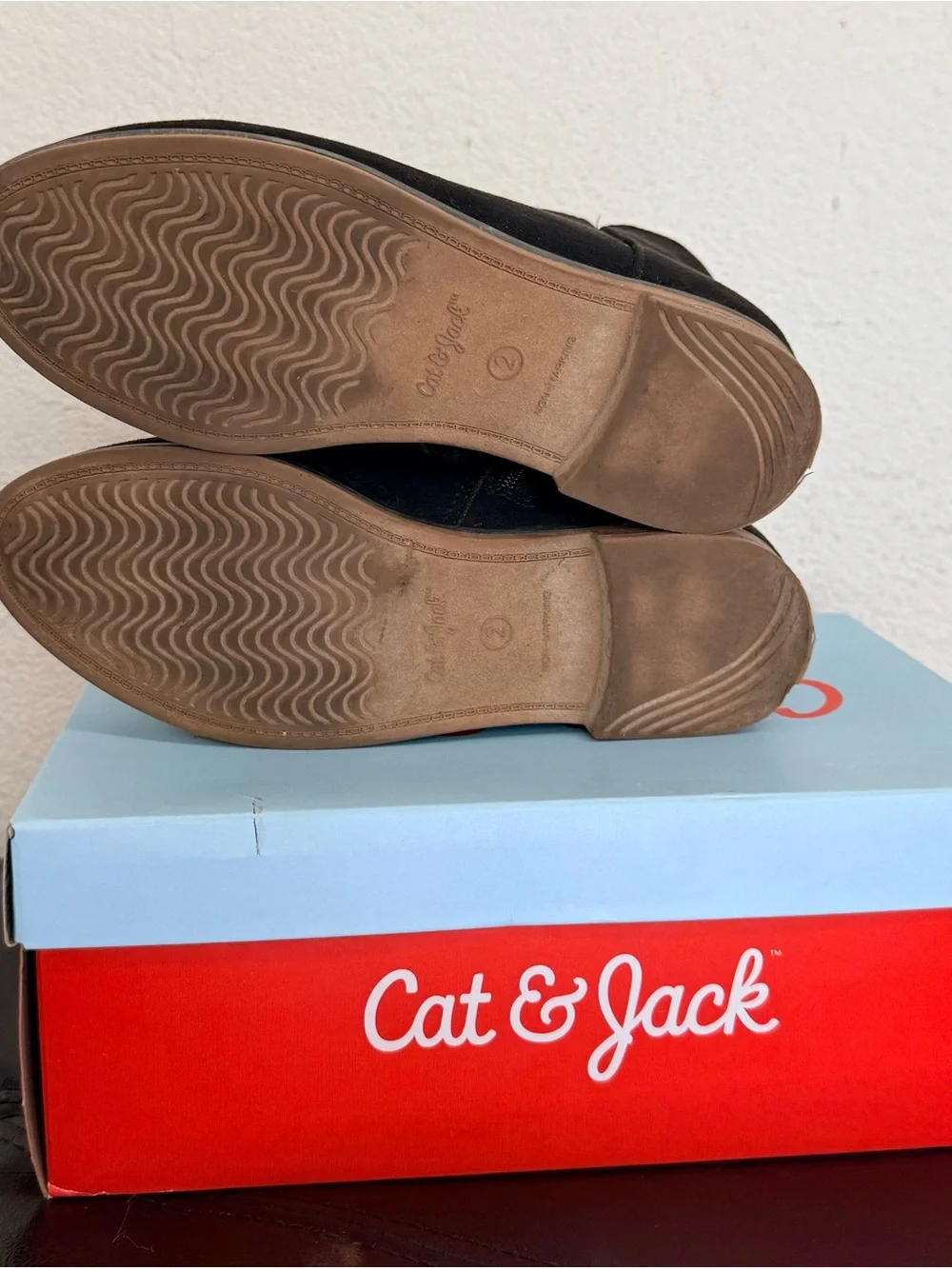Cat & Jack Opal Girls Ankle Boots size 2